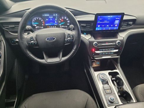 Used 2020 Ford Explorer XLT w/ Comfort Package AWD/4WD image 22
