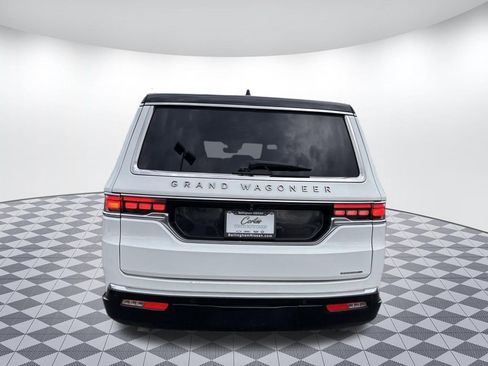 Used 2024 Jeep Grand Wagoneer L Series III AWD/4WD image 6