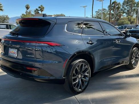 Used 2025 Toyota Crown Signia image 27