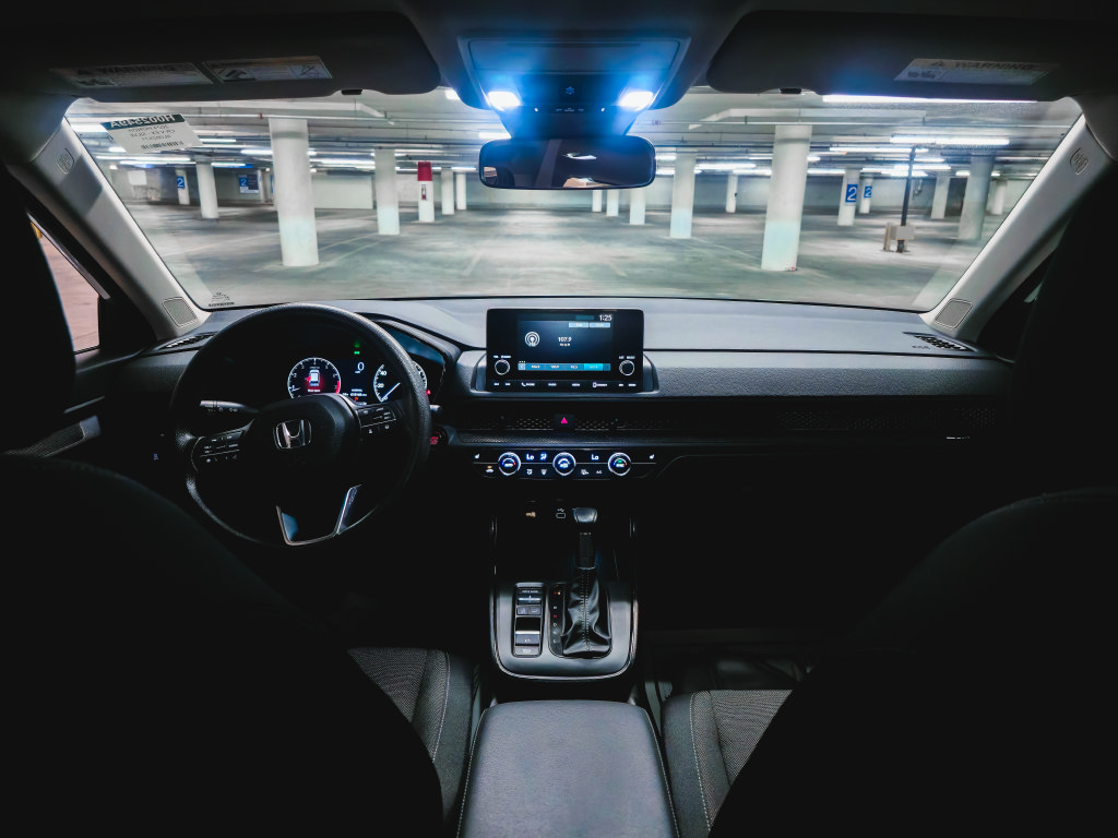 Used 2024 Honda CR-V EX image 3