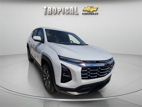 New 2026 Chevrolet Equinox LT image 4