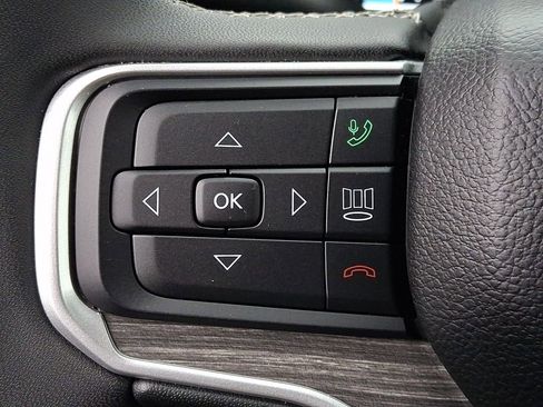 Used 2024 Jeep Wagoneer Series III AWD/4WD image 25