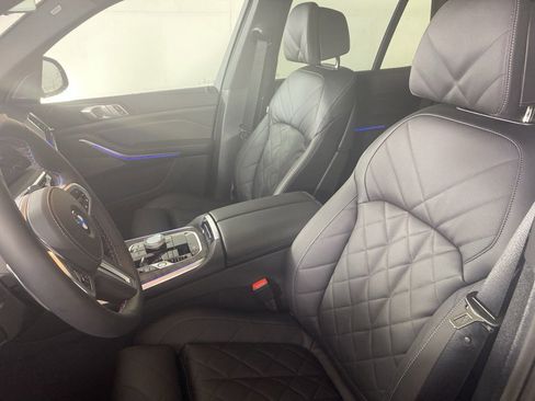 New 2026 BMW X5 M60i w/ Executive Package image 7