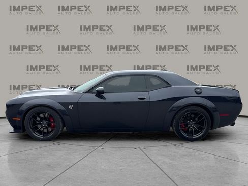 Used 2019 Dodge Challenger SRT Hellcat w/ Widebody Package RWD image 2