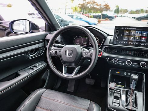 Used 2025 Honda CR-V Sport-L image 5