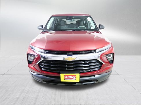 Used 2024 Chevrolet TrailBlazer LS w/ LS Convenience Package AWD/4WD image 2