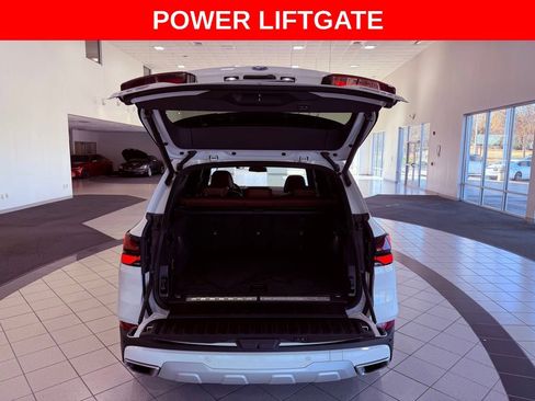 Used 2025 BMW X5 xDrive50e image 7