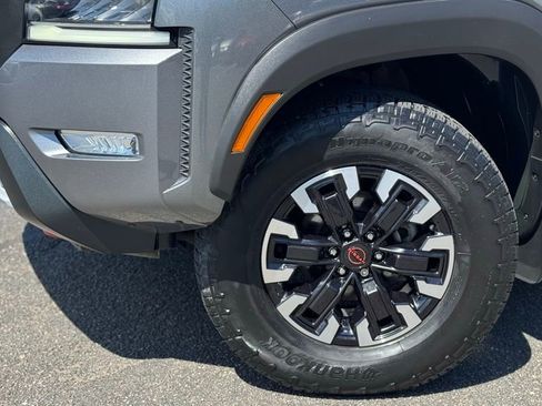Used 2023 Nissan Frontier PRO-4X AWD/4WD image 8