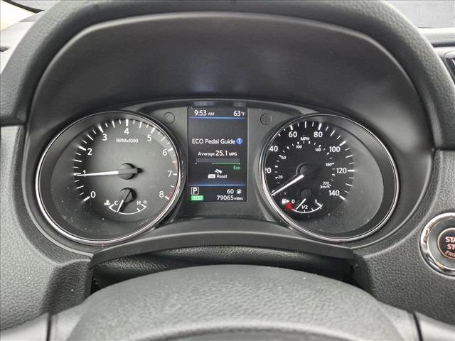 Used 2018 Nissan Rogue SV FWD image 16