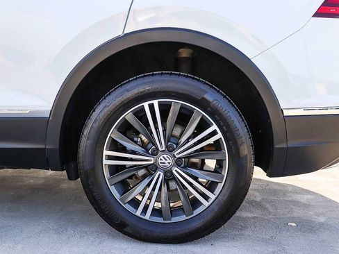 Used 2018 Volkswagen Tiguan SEL image 10