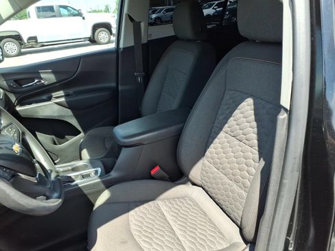 Used 2021 Chevrolet Equinox LT AWD/4WD image 16