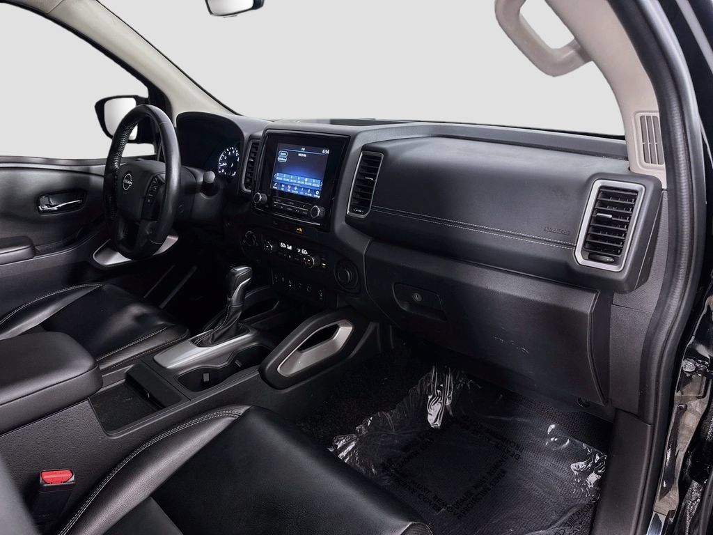 Used 2023 Nissan Frontier SV w/ SV Premium Package AWD/4WD image 34