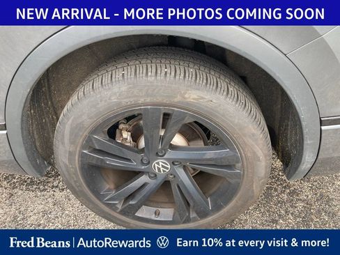 Used 2023 Volkswagen Tiguan SE R-Line FWD image 6