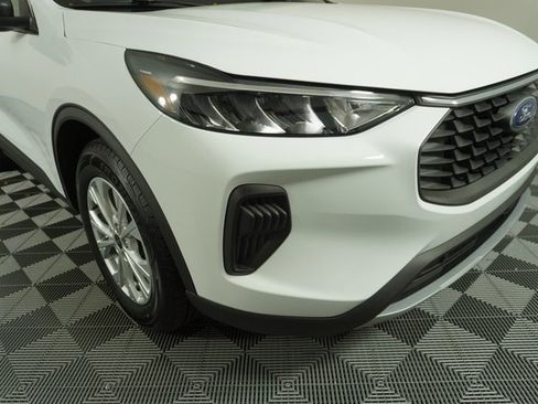 Used 2024 Ford Escape Active image 10