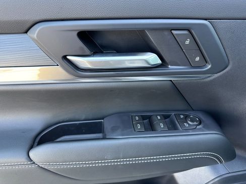 New 2026 GMC Terrain Elevation w/ Black Edition FWD image 10