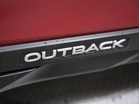 Used 2018 Subaru Outback 2.5i Limited image 13