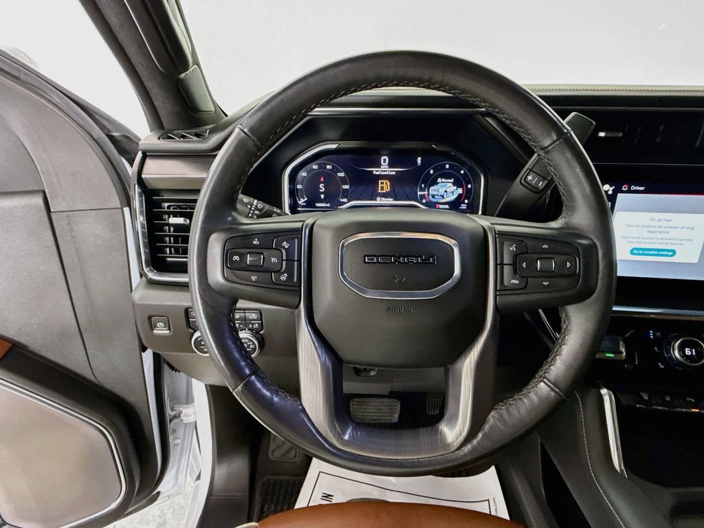 Used 2024 GMC Sierra 3500 Denali Ultimate AWD/4WD image 12