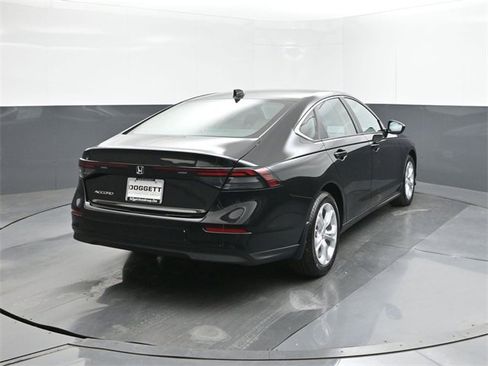 New 2025 Honda Accord LX image 11