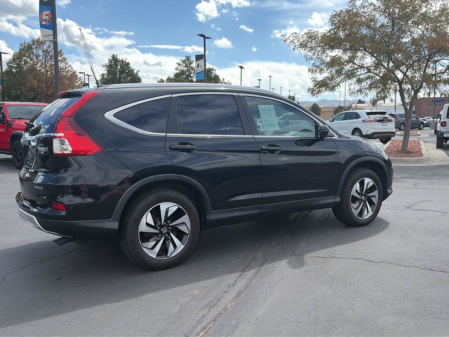 Used 2015 Honda CR-V Touring image 4