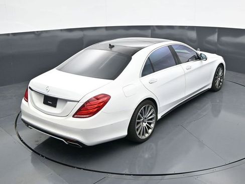 Used 2017 Mercedes-Benz S 550 Sedan image 29