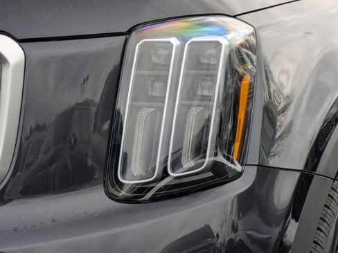 New 2025 Kia Telluride S image 7