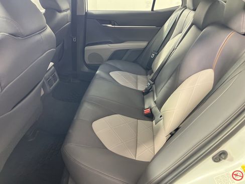 Used 2019 Toyota Camry XLE w/ Driver Assist Package FWD image 26