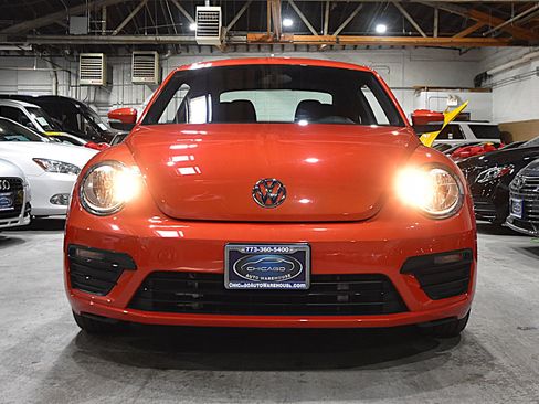 Used 2019 Volkswagen Beetle 2.0T S image 2