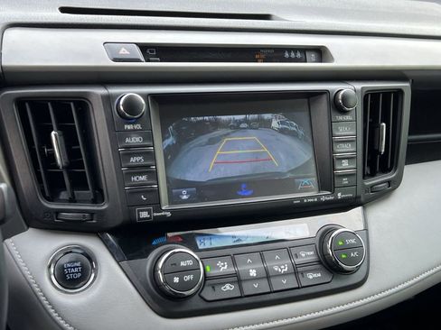 Used 2017 Toyota RAV4 Platinum image 17