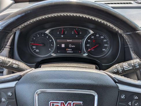 Used 2022 GMC Terrain SLT w/ Infotainment Package II FWD image 21