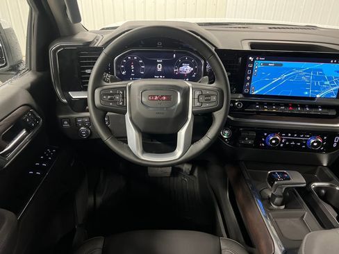 New 2026 GMC Sierra 1500 SLT w/ SLT Premium Plus Package AWD/4WD image 18