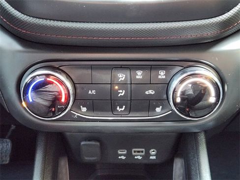 Used 2022 Chevrolet TrailBlazer RS image 15