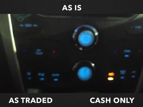 Used 2015 Ford Explorer XLT w/ Equipment Group 202A image 10