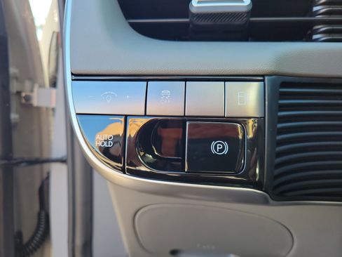 New 2026 Hyundai Ioniq 5 SE image 22