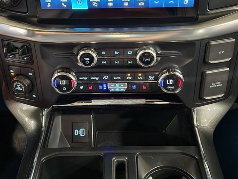 Used 2021 Ford F150 Lariat w/ Equipment Group 502A High AWD/4WD image 39