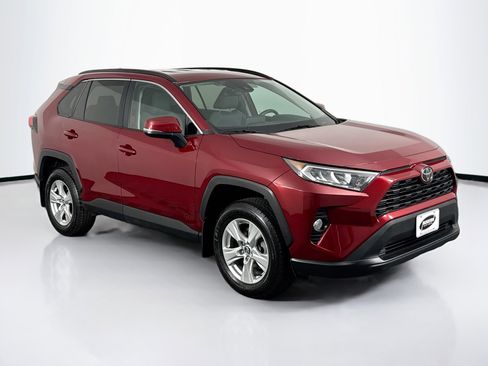 Used 2020 Toyota RAV4 XLE w/ All Weather Liner Package image 2