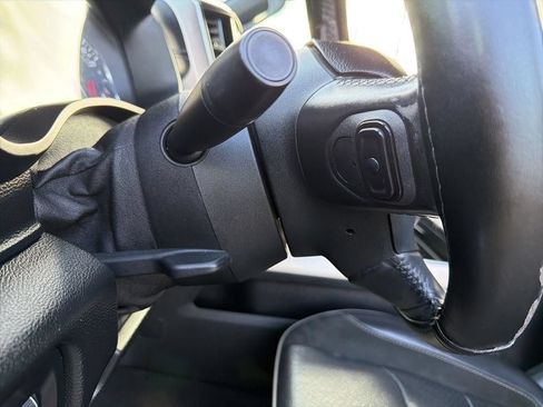 Used 2019 RAM 1500 Laramie AWD/4WD image 53