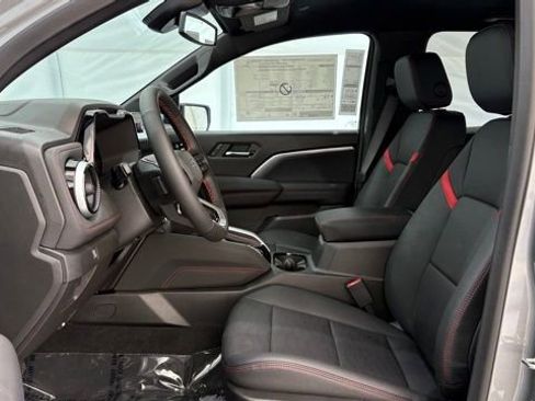 New 2026 Chevrolet Colorado Z71 image 12