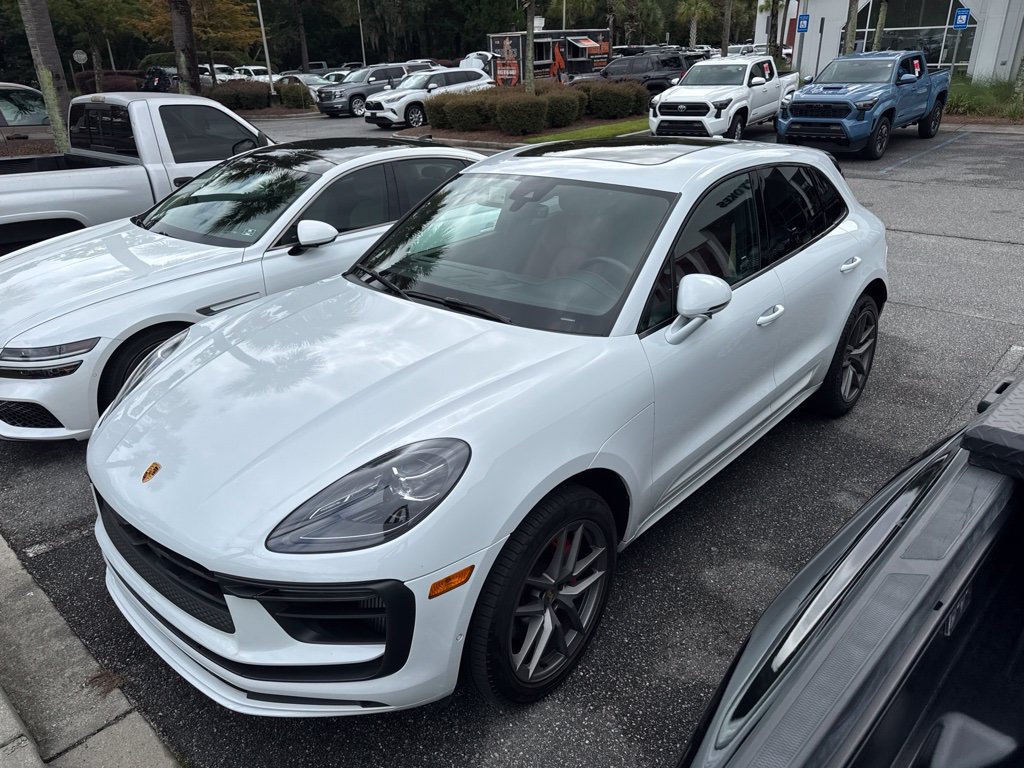 Used 2022 Porsche Macan S AWD/4WD image 2