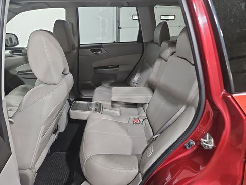 Used 2012 Subaru Forester 2.5X Limited AWD/4WD image 24