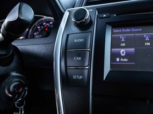 Certified 2017 Toyota Camry LE image 32