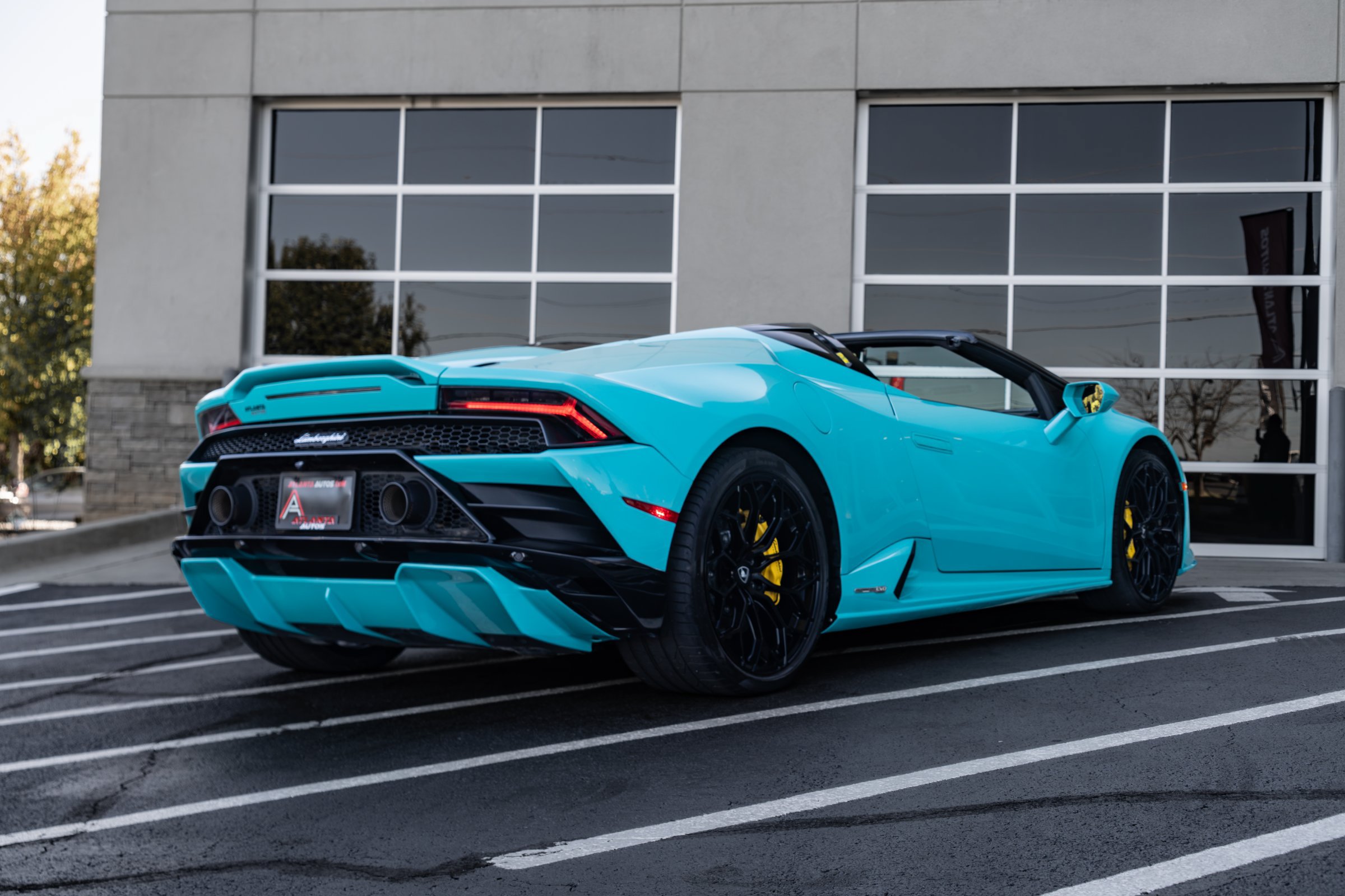 Used 2023 Lamborghini Huracan EVO RWD image 14