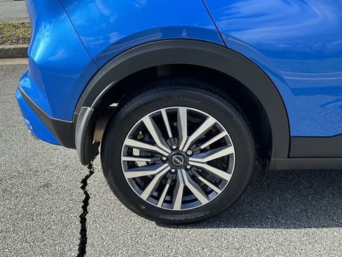 Certified 2024 Nissan Kicks SV FWD image 20