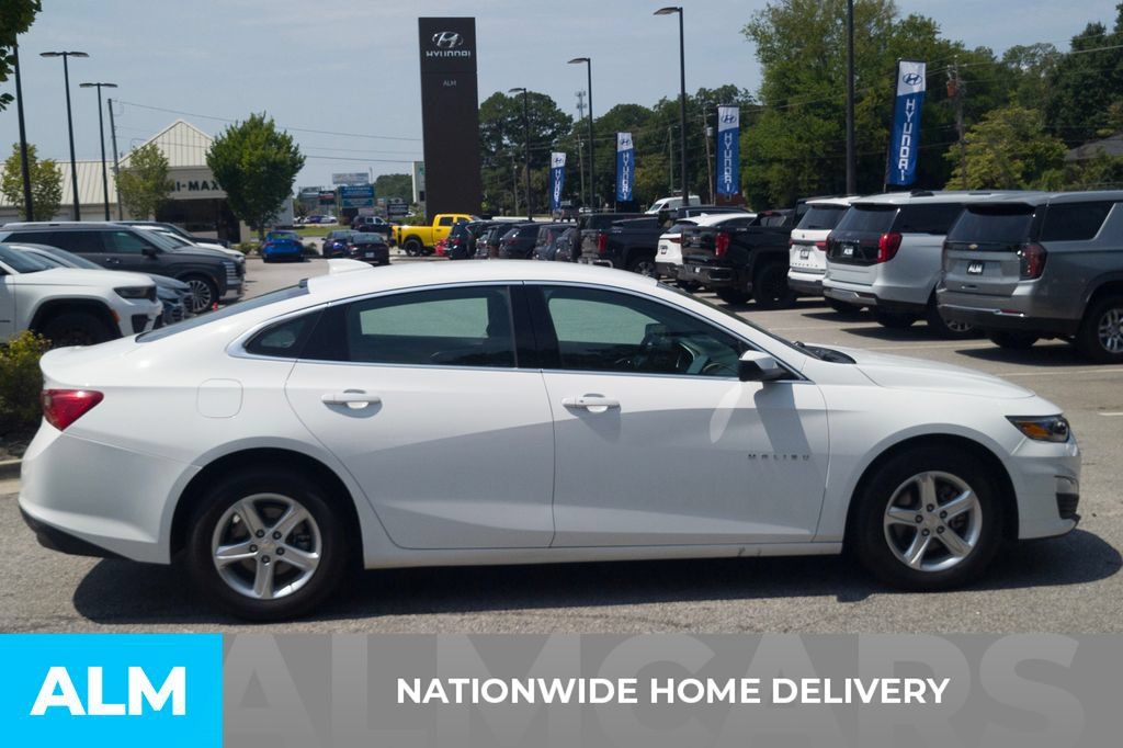 Used 2024 Chevrolet Malibu LT FWD image 4