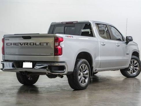 Used 2019 Chevrolet Silverado 1500 LT w/ Texas Edition image 12