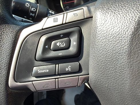 Used 2015 Subaru Crosstrek 2.0i AWD/4WD image 12