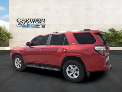 Used 2022 Toyota 4Runner SR5 Premium w/ Moonroof Package RWD image 3