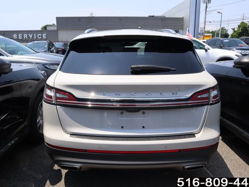 Used 2022 Lincoln Nautilus Reserve AWD/4WD image 6