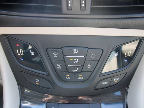 Used 2020 Buick Envision Preferred FWD image 45