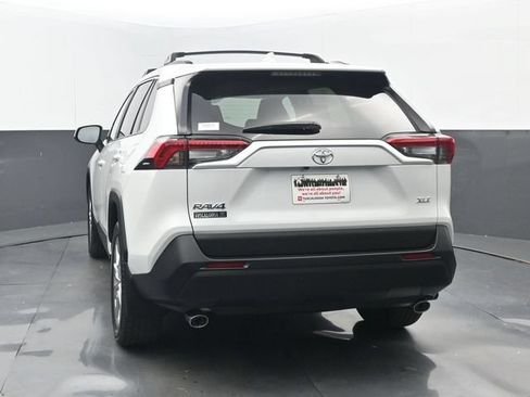 Used 2024 Toyota RAV4 XLE Premium FWD image 18