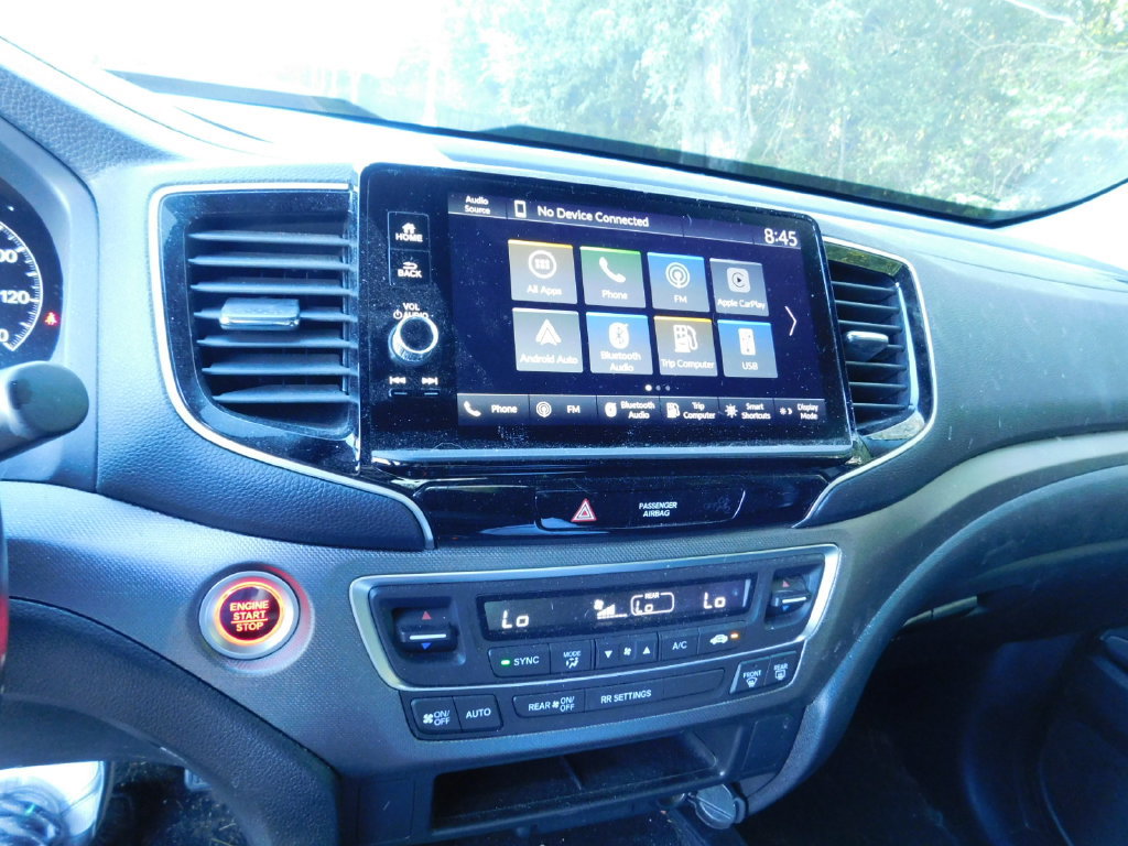 Certified 2024 Honda Ridgeline Sport image 9